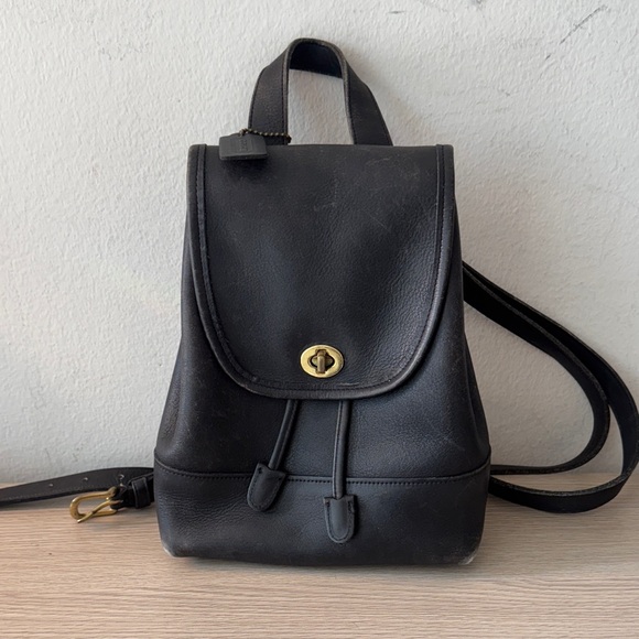 Vintage COACH black Small Daypack - Picture 1 of 12